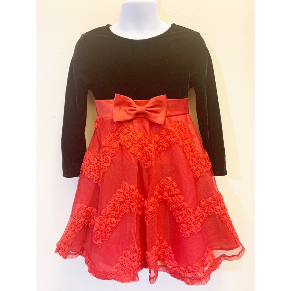 💕Girls Bonaz Valentine's Dress size 3T new💕